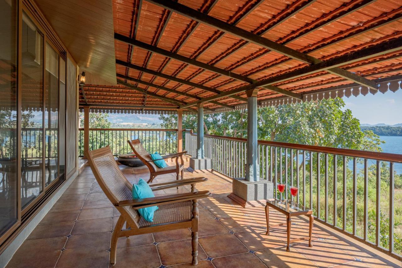 Saffronstays Anantham, Kamshet - Pet-Friendly Lakefront Villa With A Huge Verandah Nethersole Dam Exterior photo